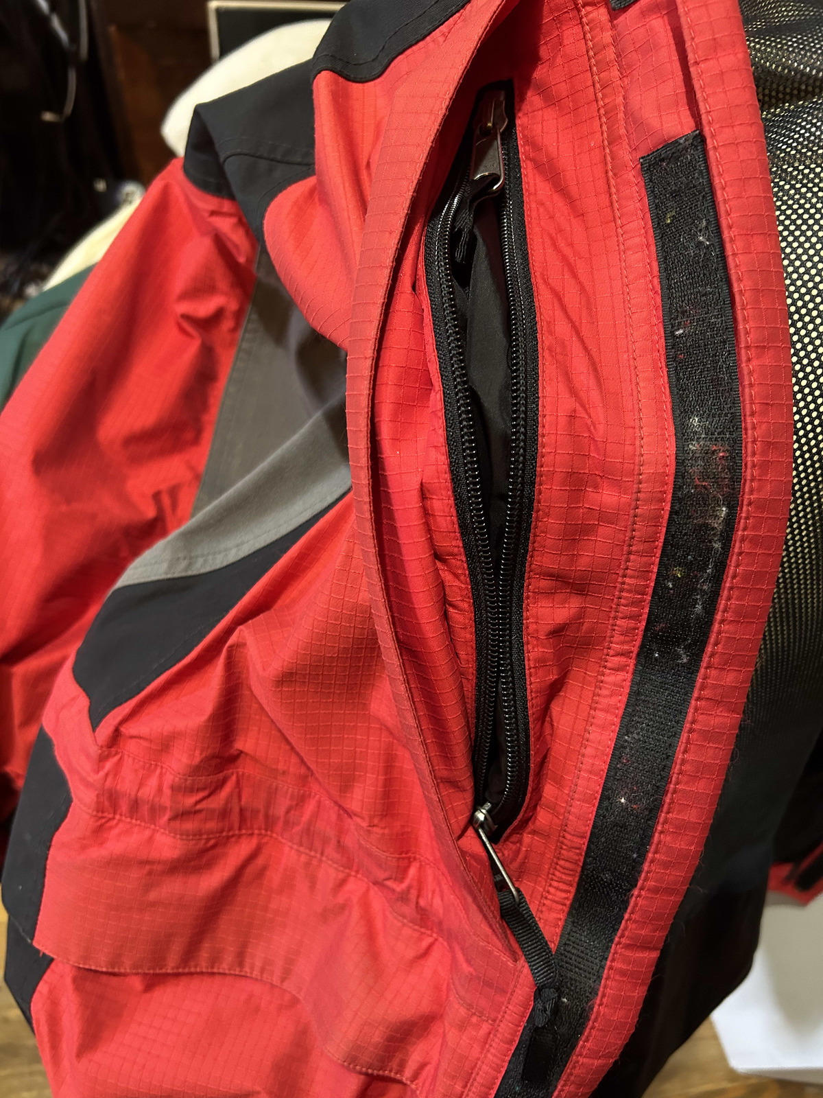 The North Face XL Search & Rescue Goretex and 50 similar items The North Face XL Search & Rescue Goretex and 50 similar items