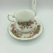 Queen&#39;s Fine English Bone China Tea Cup &amp; Saucer Wild Flower Rosina Chin... - £26.37 GBP