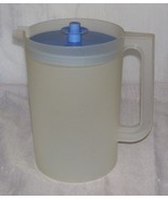 Vtg TUPPERWARE 2 QT SHEER PITCHER 1676  w/ Blue Servalier PUSH BUTTON Se... - $12.27 CAD