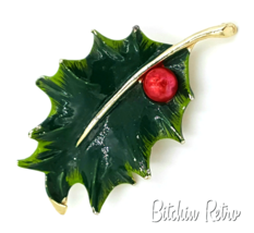 Gerry&#39;s Vintage Enameled Holly Leaf Brooch, Retro Christmas Pin - £7.97 GBP