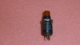 NEW 1PC S52010A CP CLARE 3W720 Push Button SWITCH 4-PIN ORANGE CAP - $35.00