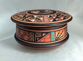Hand Painted Peruvian Terra Cotta Clay Circular Trinket Box / Jar (4&quot; diameter) - £9.14 GBP