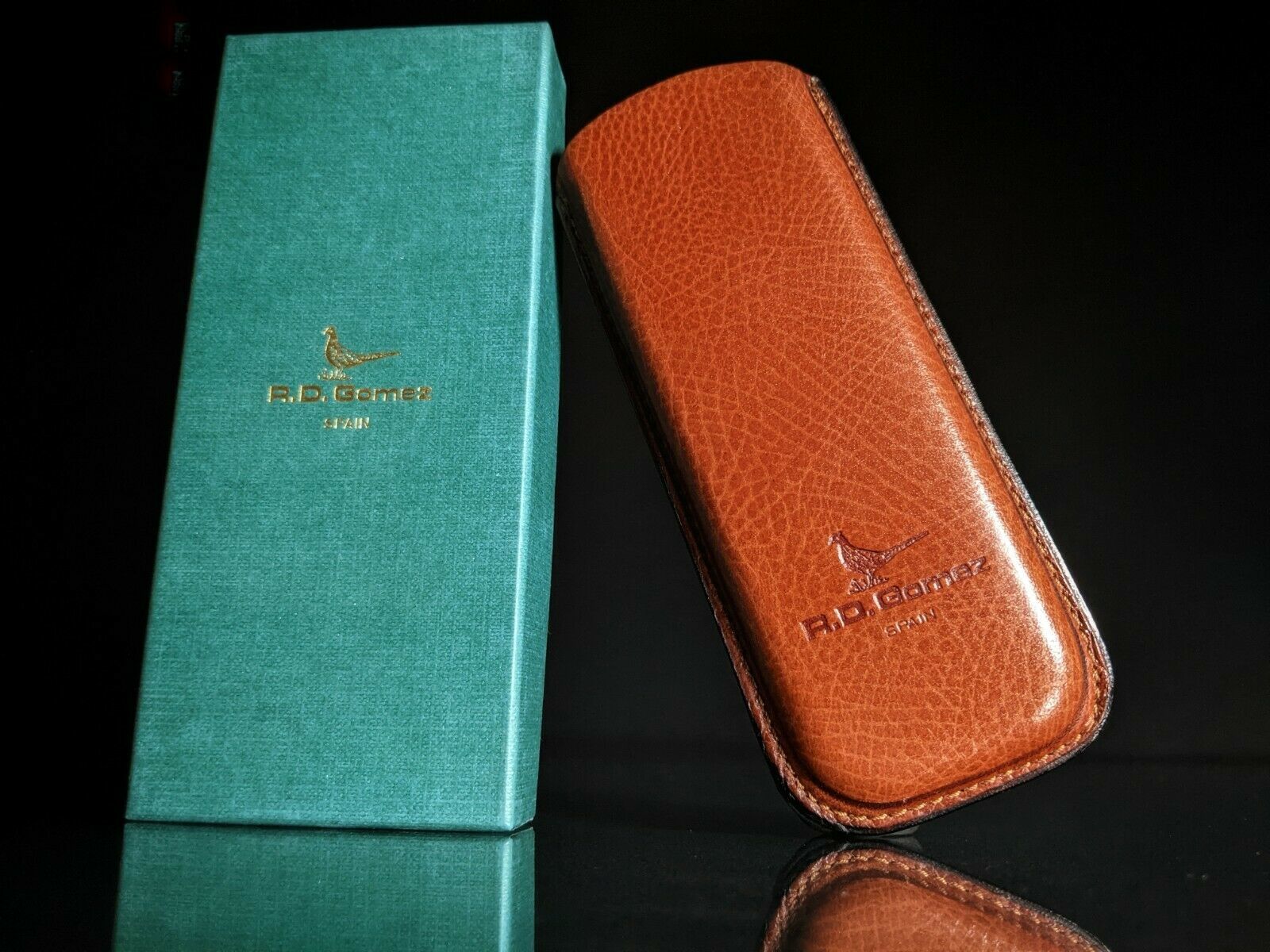 Primary image for Pheasant Karabu Funda Carmal Leather Eyeglasses  Case 2.5"wide NIB