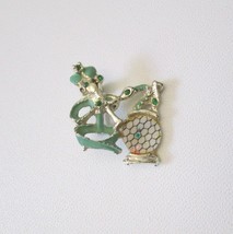 Mid Century Snake Charmer Pin Cobra In Basket One Piece Brooch Has Small Flaws - £22.14 GBP