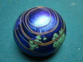 Cape Byron Australia 2&quot; Tall x 2 1/2&quot; Original Label, Signed Blue Irides... - $1,968.14 MXN