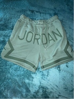 Nike Air Jordan x Nina Chanel Abney Fleece Shorts Green (HF1650-398) Size Large Item image 3