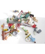 ASSORTED- 0/027 SCALE FIGURES &amp; ACCESSORIES - PLASTIC -  GOOD MIX- HB14 - $228.00 MXN