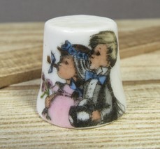 Thimble HUMMEL Boy &amp; Girl Vintage Ceramic 3/4&quot; x 3/4&quot; - $4.77