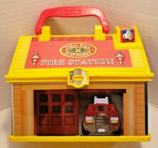 Fisher Price Fire Station Lunch Box - Little People - 2008 Mattel - MPN 0610GHL - £15.71 GBP
