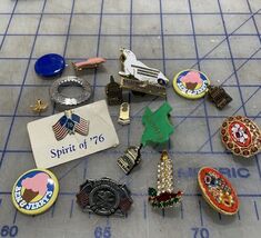 Vintage Pins And Buttons NRS Ben &amp; Jerry’s Lions  - $12.02 CAD