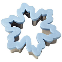 Snowflake Comfort Grip Cookie Cutter Wilton Christmas Winter Holidays - £4.55 GBP