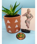 (4.5 Inches) Army Girl - Nurse Aid - Water-Resistant Vinyl Sticker - $5.99