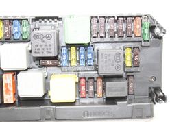 10-16 MERCEDES-BENZ E350 Front SAM Relay Fuse Box Module F538 image 4