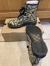 Dr Martens Size 6 1460 Women&#39;s Butterfly Print Suede Boots Yellow - €107,43 EUR