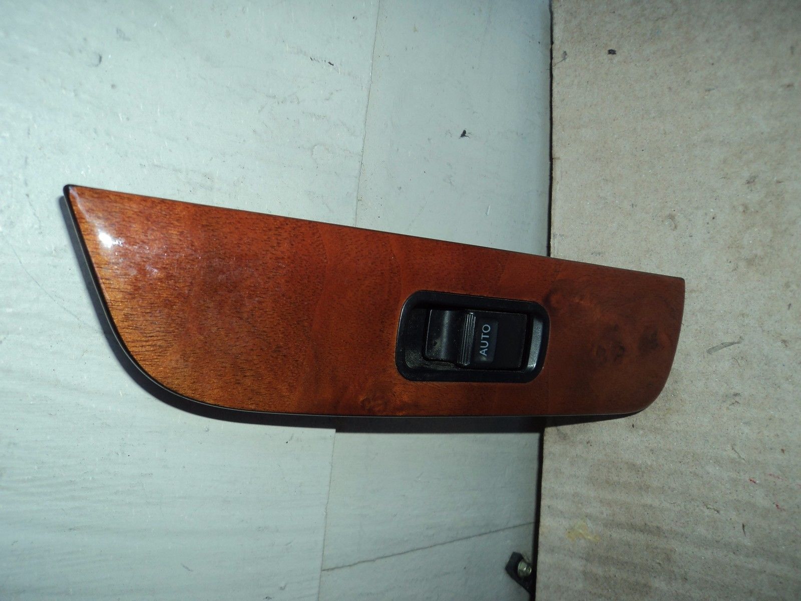 LEXUS RX300 PASSENGER RIGHT REAR WINDOW SWITCH WOOD GRAIN 99-03 - $44.55