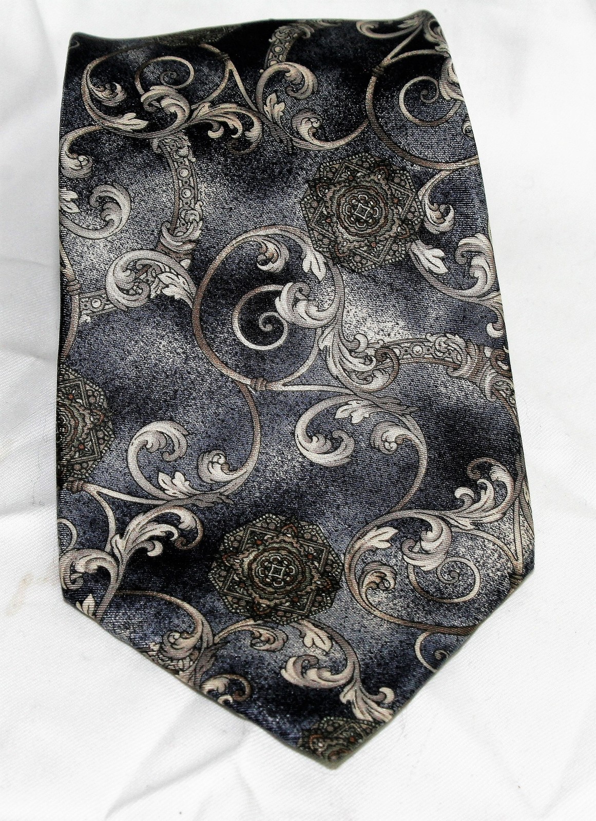 Primary image for Barrington 100% Polyester Mens Necktie Geometric Design