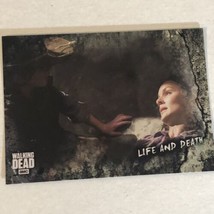 Walking Dead Trading Card 2018 #37 Life &amp; Death Chandler Riggs Sarah Wayne Calli - £1.56 GBP