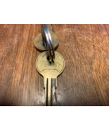 HUDSON Two (2) Keys MM752 Rotate Style Lock Round in Shape - $13.44 CAD