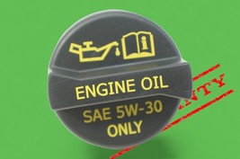 2012-2017 fiat 500 1.4l engine oil filler valve cover cap plug OEM - $34.07 CAD