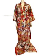 Japanese Ceremonial Kimono Red, Gold, White, Black Floral Print One Size - $3,533.81 MXN
