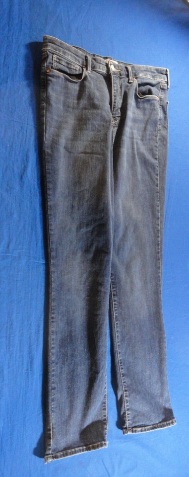 LEVIS SIGNATURE SHAPING HIGH-RISE STRAIGHT BLUE JEANS WASH DENIM PANTS 1... - $22.94