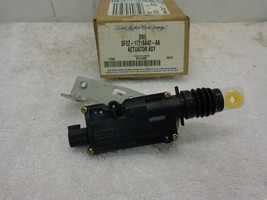 FORD 5F2Z-17218A42-AA Power Door Lock Actuator Assembly Right  RH - $29.01