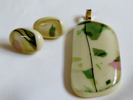 Art Glass Botanical Floral pattern pendant  &amp; earrings set - £27.26 GBP
