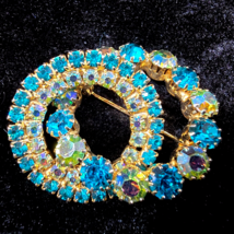 Brooch Linked Circles Blue &amp; Clear AB Rhinestones Goldtone Infinity Pin Vintage - £13.73 GBP