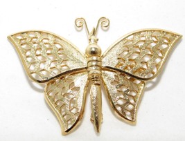 Vintage Butterfly Brooch Pin Gold Tone Hinged Wings 2.25&quot; Wide - £7.41 GBP