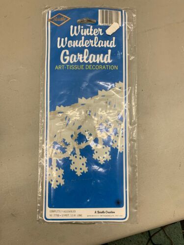 Vintage 1987 Beistle Winter Wonderland Garland snowflake art tissue 12' long - $19.99