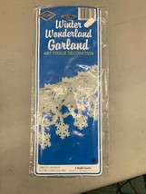Vintage 1987 Beistle Winter Wonderland Garland snowflake art tissue 12&#39; long - £15.97 GBP