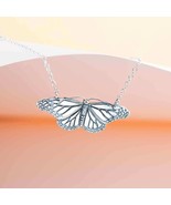 Sterling Silver Monarch Butterfly Festoon Necklace - $2,258.62 MXN