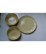 Vintage Francisan Ware 2 Yellow Swirl Bowls 7 /12 inch and 1 large platt... - $369.98 MXN