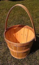 7BB89 WOODEN BASKET WITH HANDLE: 12-1/2&quot; DIAMETER, 10-3/4&quot; TALL (21-1/2&quot;... - £7.60 GBP