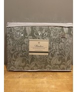Vintage Windsor King Green  Jacquard Duvet Plus 2 Matching Standard Shams - $79.19