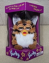 New Vintage 1999 Furby 70-800 Tiger Stripes w/ green eyes - NEW SEALED!! - $4,859.62 MXN
