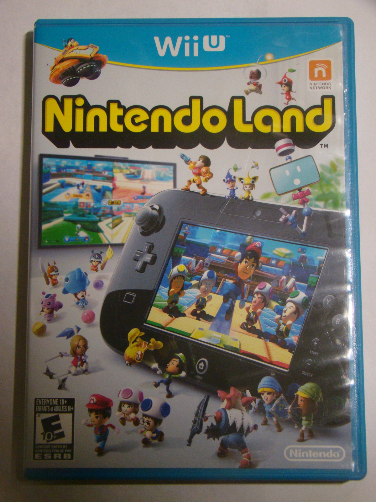 Nintendo Wii U  Nintendo Land Complete with Manual
