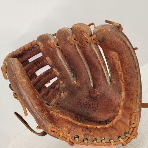 Primary image for Wilson RHT 11" SG-Special  A259 Baseball Glove *LEATHER CRACKING SEE IMAGES*