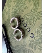 Gucci Interlocking GG Logo Cosmogonyer Floral Silver Tone Hoop Earrings - $3,663.09 MXN