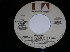 The Keychain Band Cindy&#39;s Doing The Lindy Southern Hospitality 45 Rpm Re... - $276.47 MXN