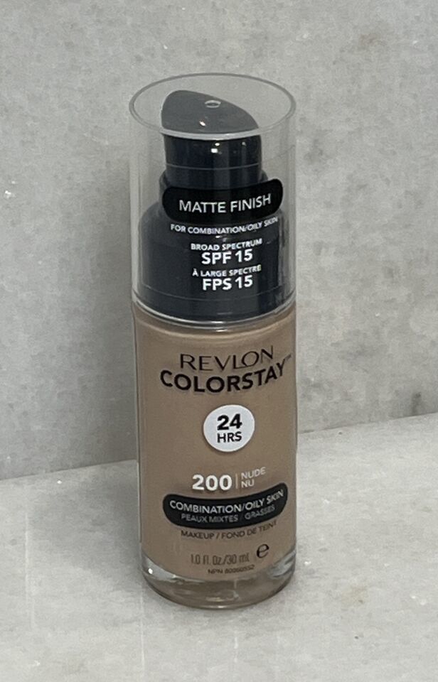Revlon ColorStay Matte Finish Foundation Combination Oily SPF 15 200 Nud... - $11.09