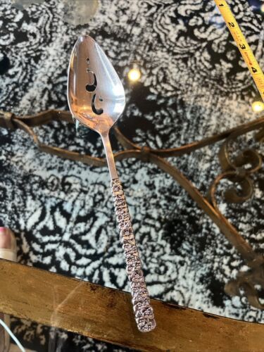 LOVE PRECIOUS FLOWER Pierced Serving Spoon 1847 Rogers International Silver - $17.56