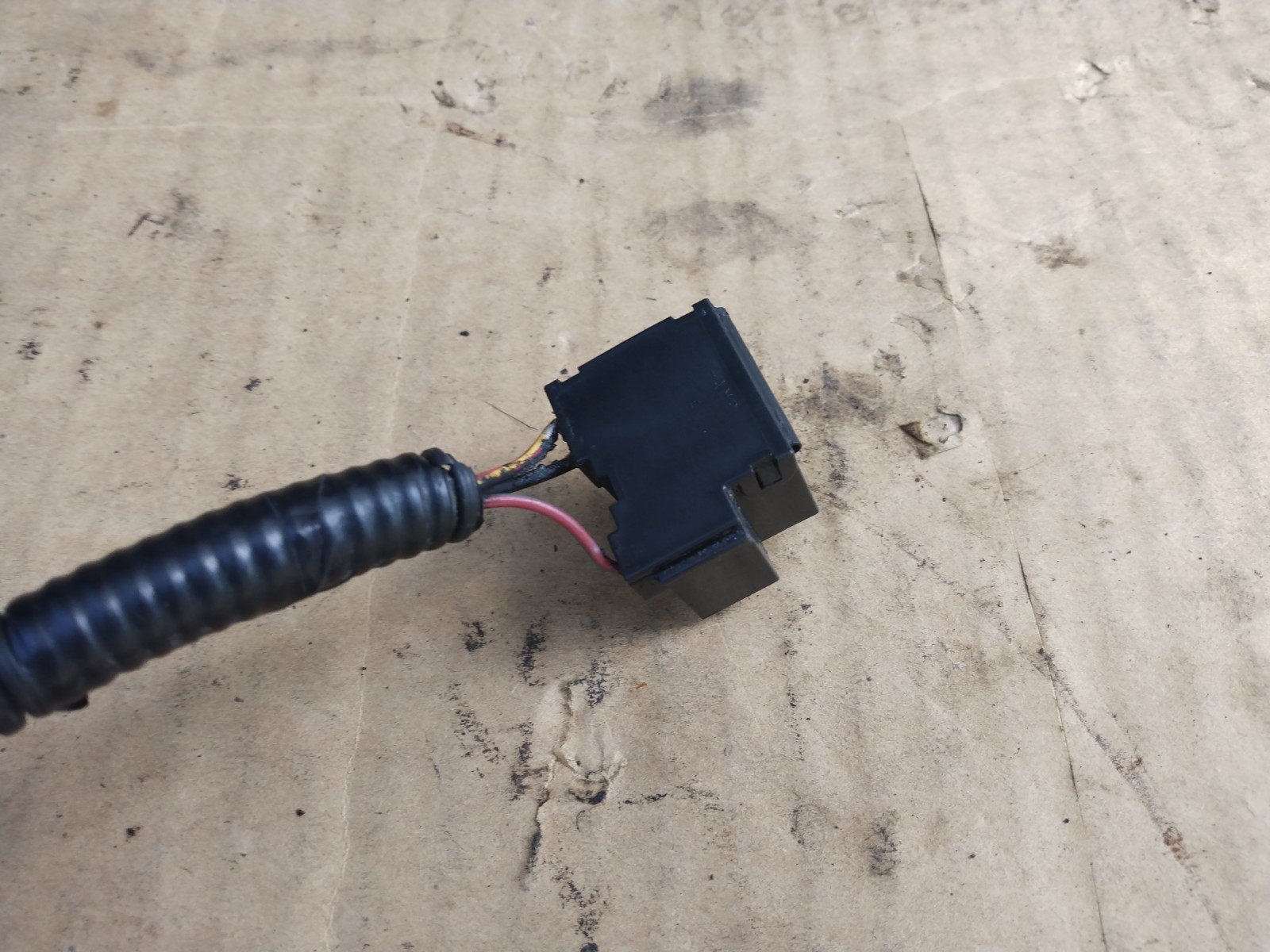 92-00 CIVIC EG EK OEM HeadLight CONNECTOR, Retainer Clip, Turn Signal Socket #2 Item image 9