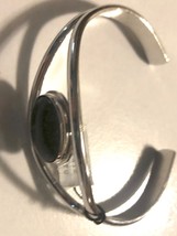 sensitivity stone silver tone band cuff bracelet - €3,43 EUR