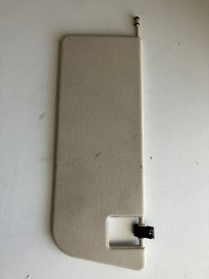 2003-2006 MERCEDES E320 E350 W211 DRIVER LEFT SIDE SUN VISOR Beige tan - $34.64