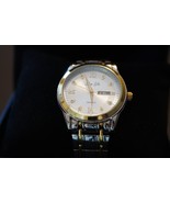 Yun Ju  Men's Business &amp; Dress Watch, Silver &amp; Gold Brand New with Displ... - $28.66