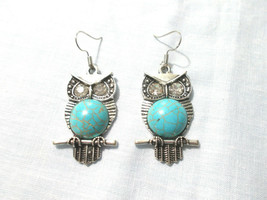 Hoot Owl Crystal Eyes Turquoise Blue Howlite Gem Breast Silver Plate Earrings - £5.58 GBP