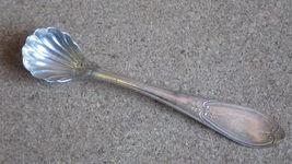 ANTIQUE AMERICAN COIN SILVER MASTER SALT SHELL SPOON MID 19TH CENTURY - $45.00