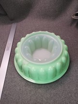 3 Pc Vintage Tupperware Mint Green Jel-Ring Jello Gelatin Mold With Lid - £8.34 GBP