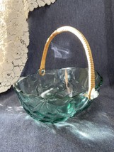 VTG Libbey Orchard Fruit Green Tint Embossed Oval Bowl Basket With Rattan Handle - £14.74 GBP